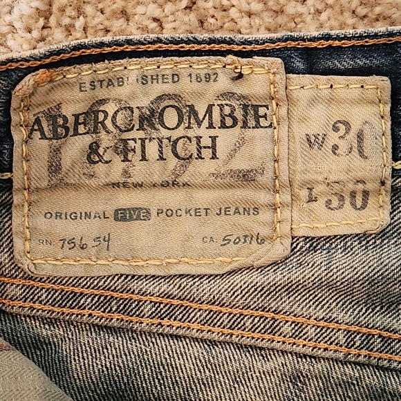 Y2K Abercrombie and Fitch Button Fly Low Rise Kilburn Bootcut Jeans Size 30x30 - Picture 6 of 11